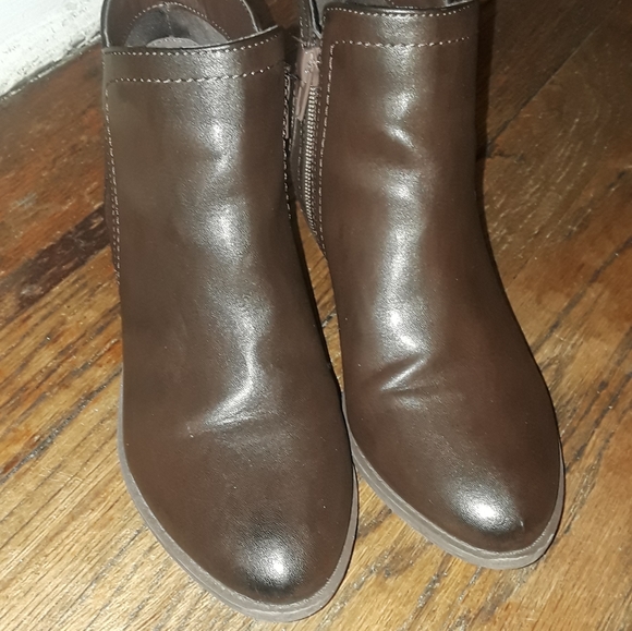 G by Guess Brown Boots 6.5M - Picture 3 of 7